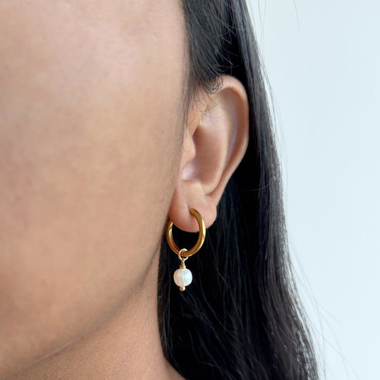 Perla Dot Hoops