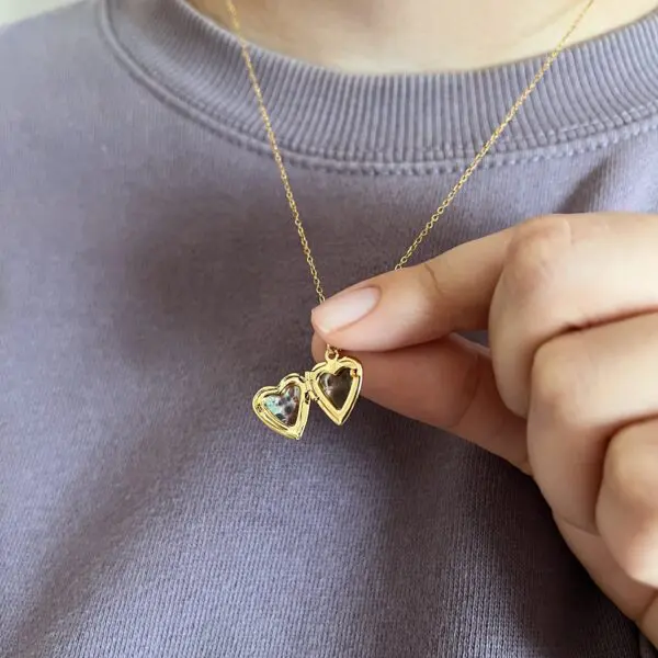 the valentine's locket