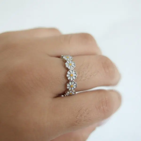 daisy ring