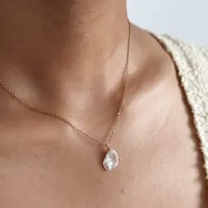 Lily Necklace