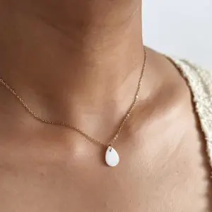 Holly Necklace